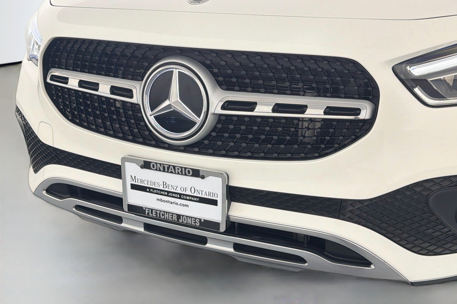 Used 2023 Polar White Mercedes-Benz 250 image 12