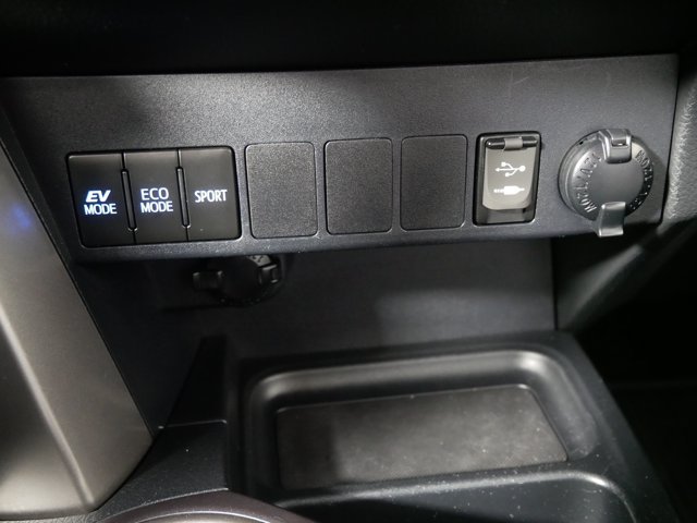Used 2018 Electric Storm Blue Toyota Hybrid XLE image 29