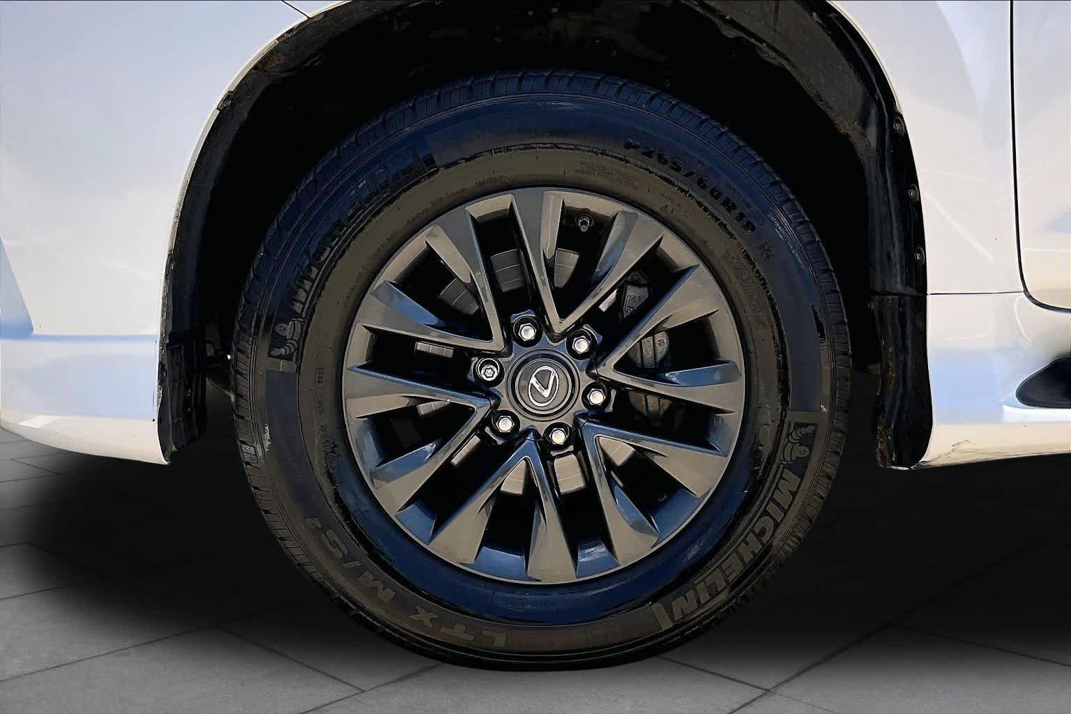 Used 2020 Starfire Pearl Lexus Premium image 11