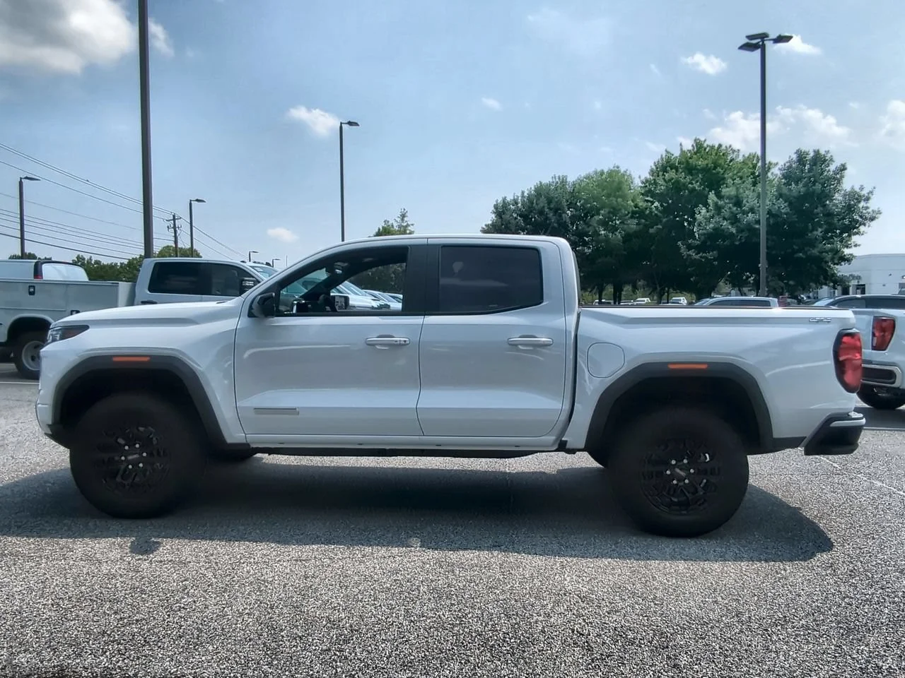 New 2026 Summit White GMC Elevation image 5