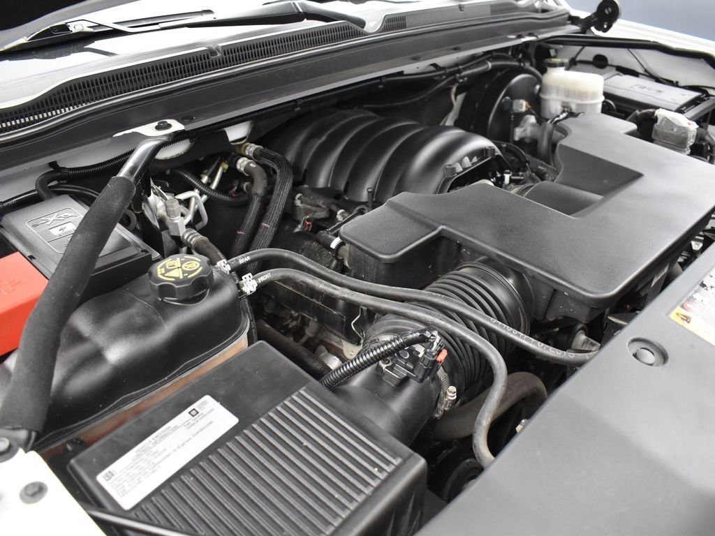 2019 CHEVROLET SUBURBAN - Image 8