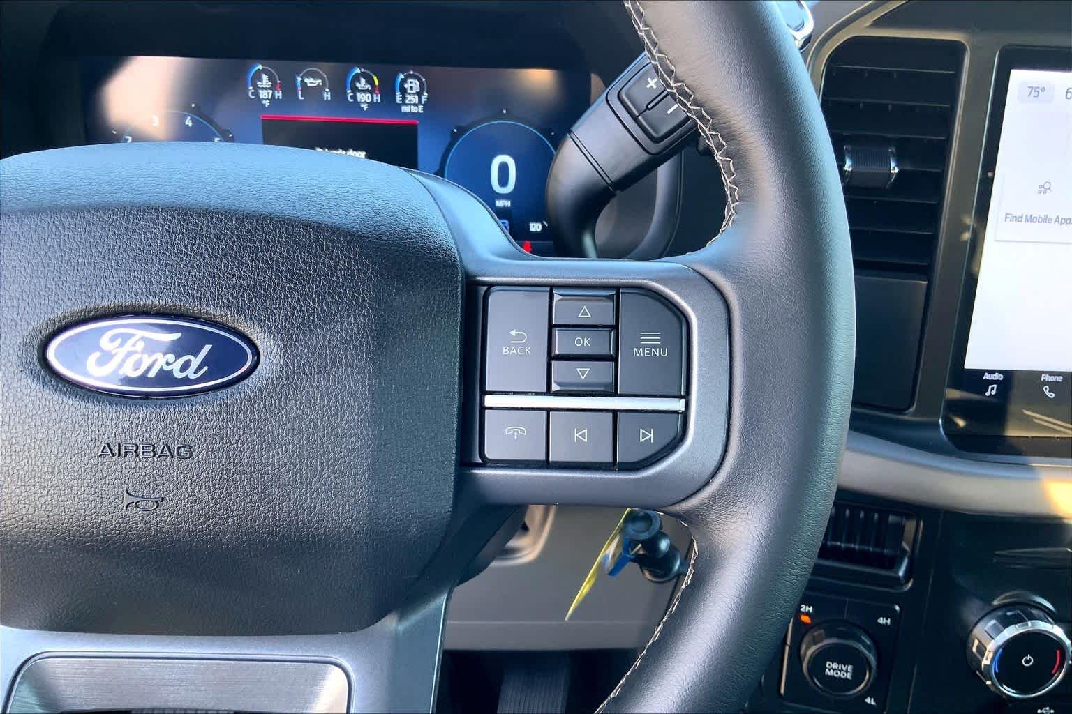 Used 2025 Iconic Silver Ford XLT image 25