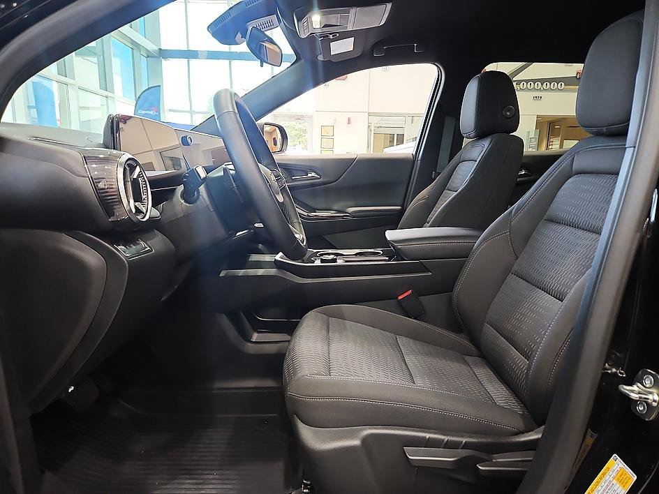 2026 Chevrolet Equinox LT - Photo 8