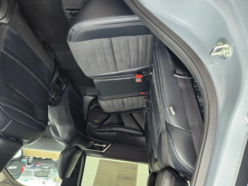 New 2026 Gray Mitsubishi SE image 7