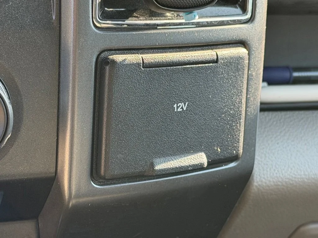 Used 2018 Silver Ford XLT image 27