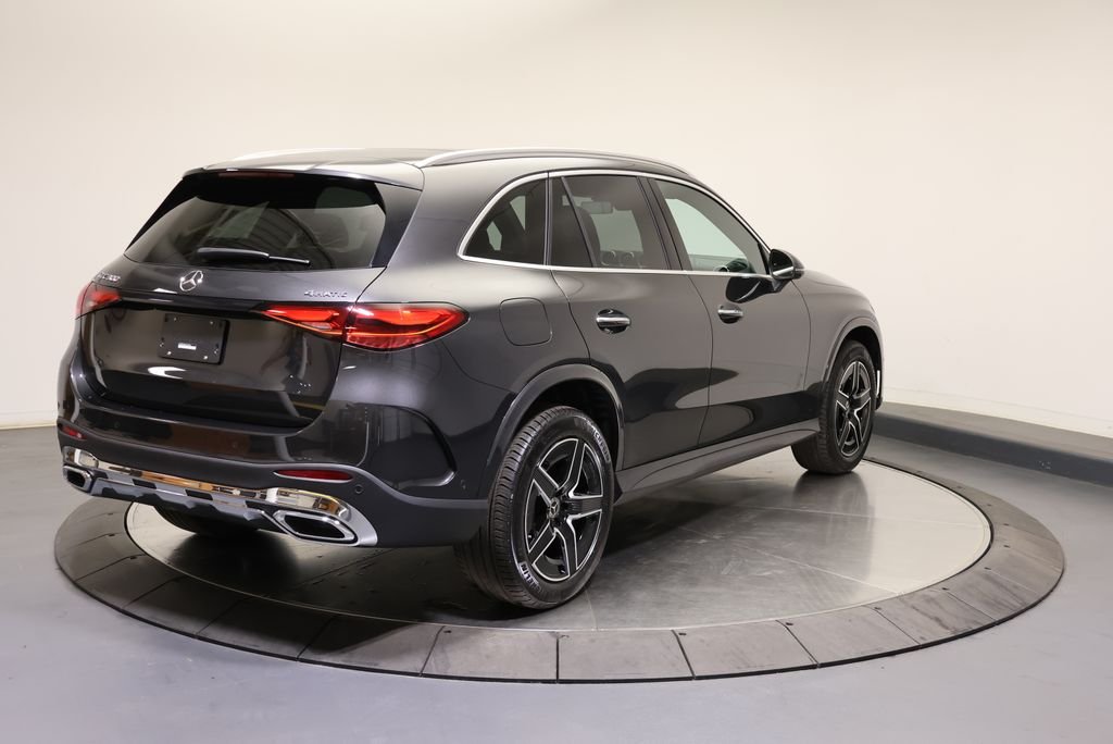 Used 2027  Mercedes-Benz GLC 300 image 7