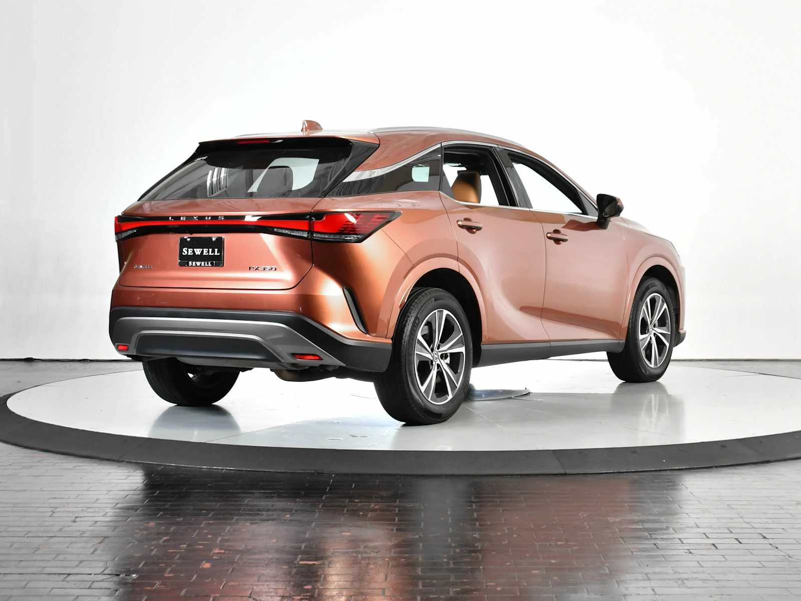 Certified Used 2025 COPPER CREST Lexus Premium image 7