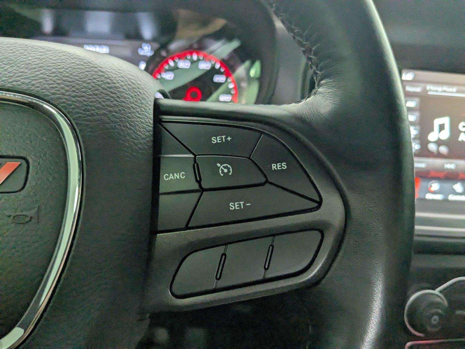 Used 2023 Pitch Black Clearcoat Dodge SXT image 17