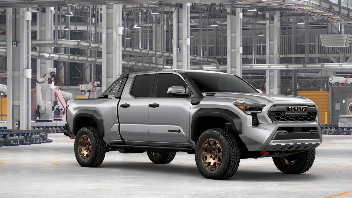 New 2026 Celestial Silver Metallic Toyota Trailhunter image 15