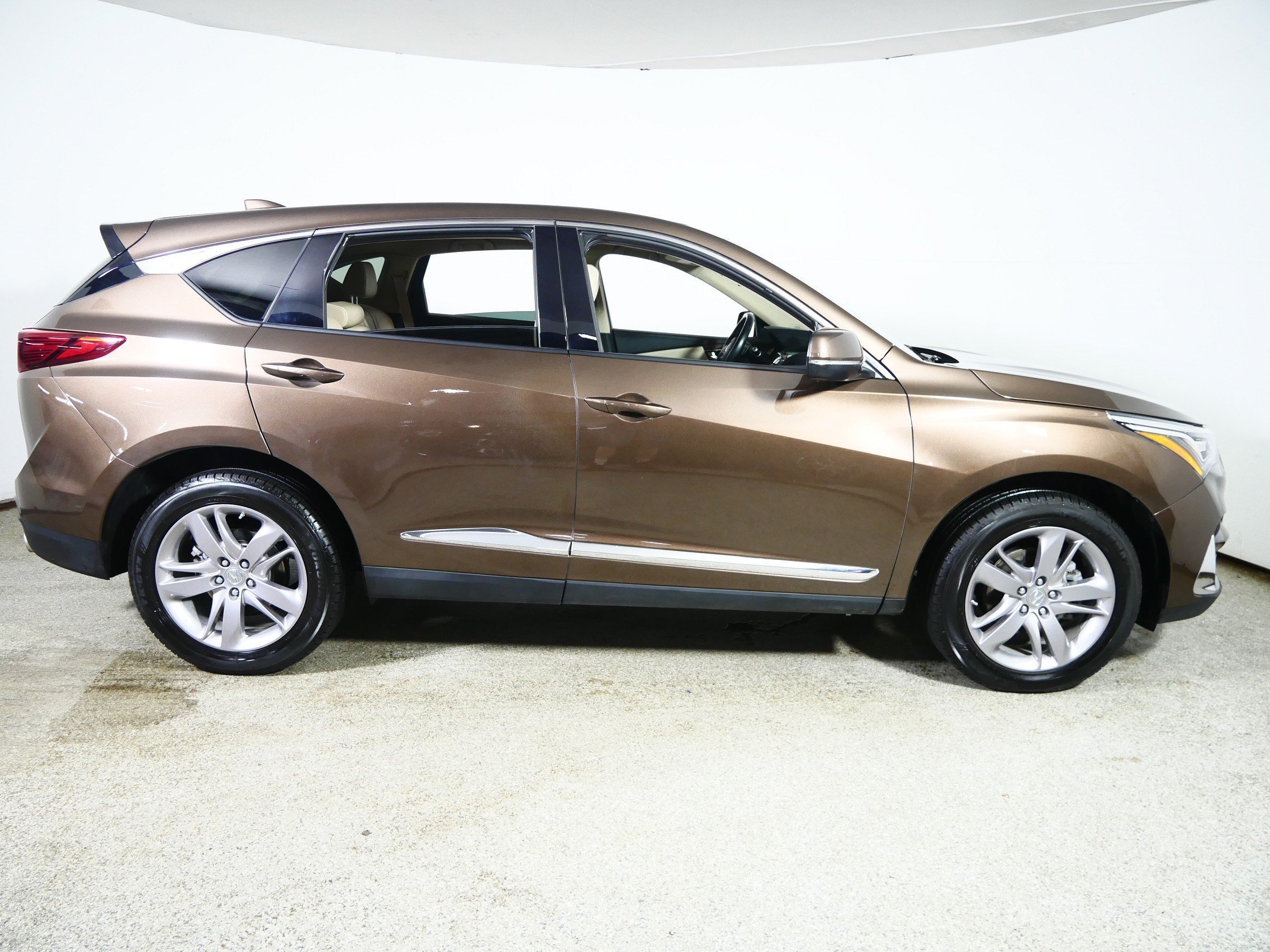Used 2020 Canyon Bronze Metallic Acura w/Advance Pkg image 8
