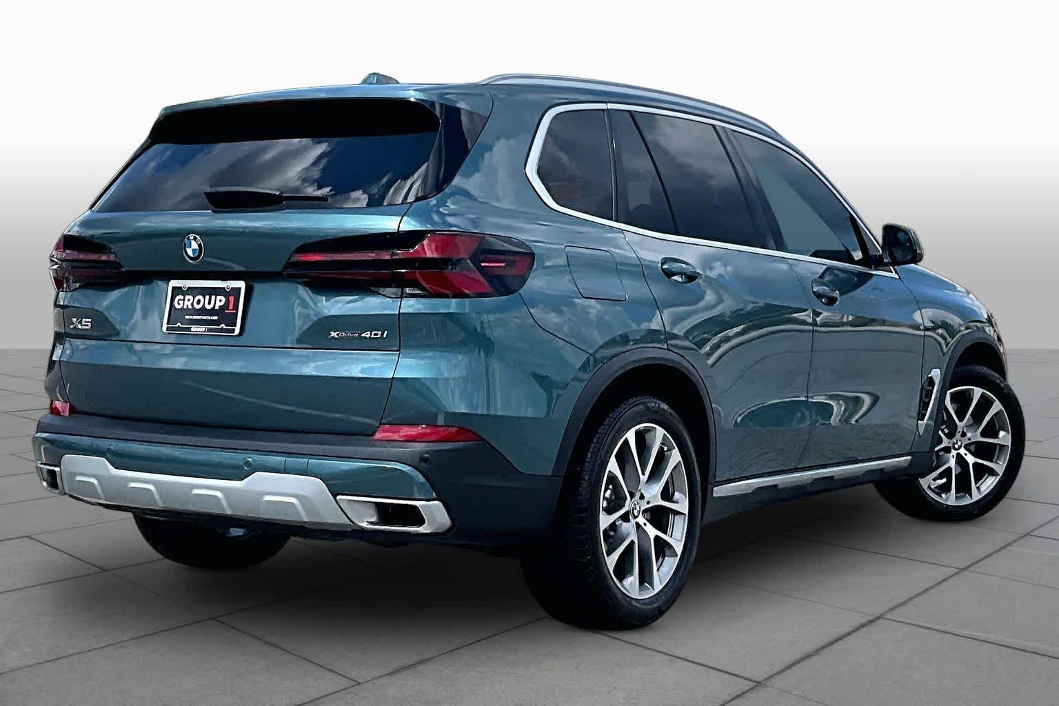 Used 2026 Blue Ridge Mountain Metallic BMW xDrive40i image 13