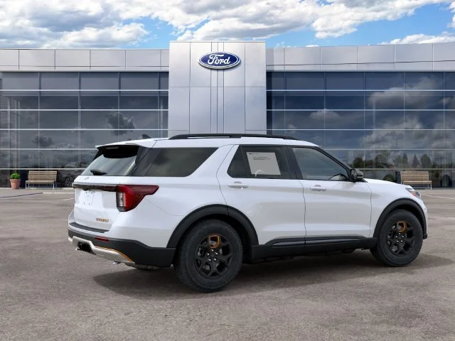 New 2027 White Metallic Ford Tremor image 6