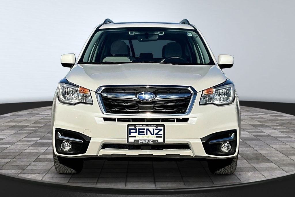 Used 2018 Subaru Forester Premium with VIN JF2SJAGC8JH457915 for sale in Rochester, Minnesota