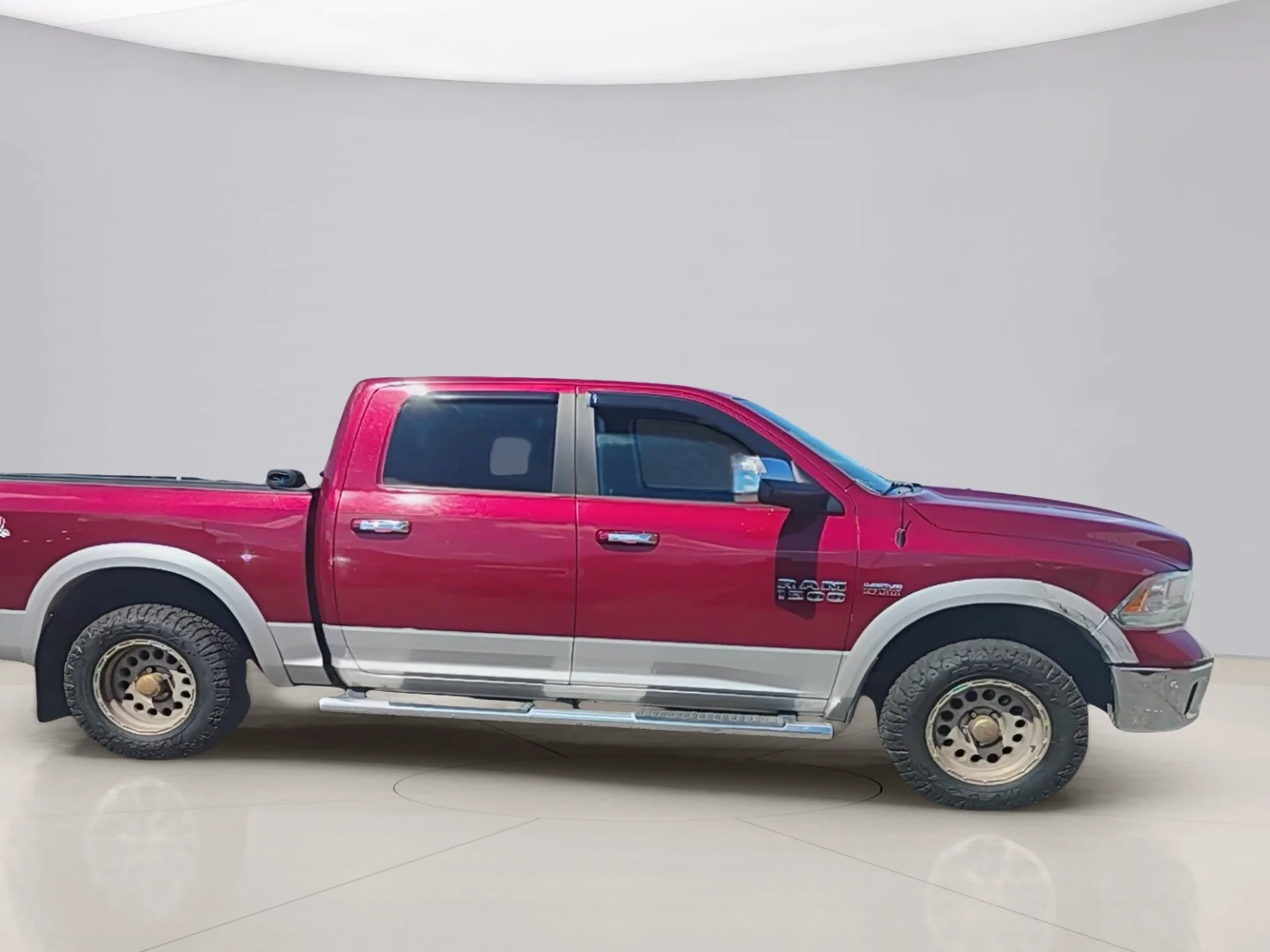 Used 2014 Red Ram LARAMIE image 6