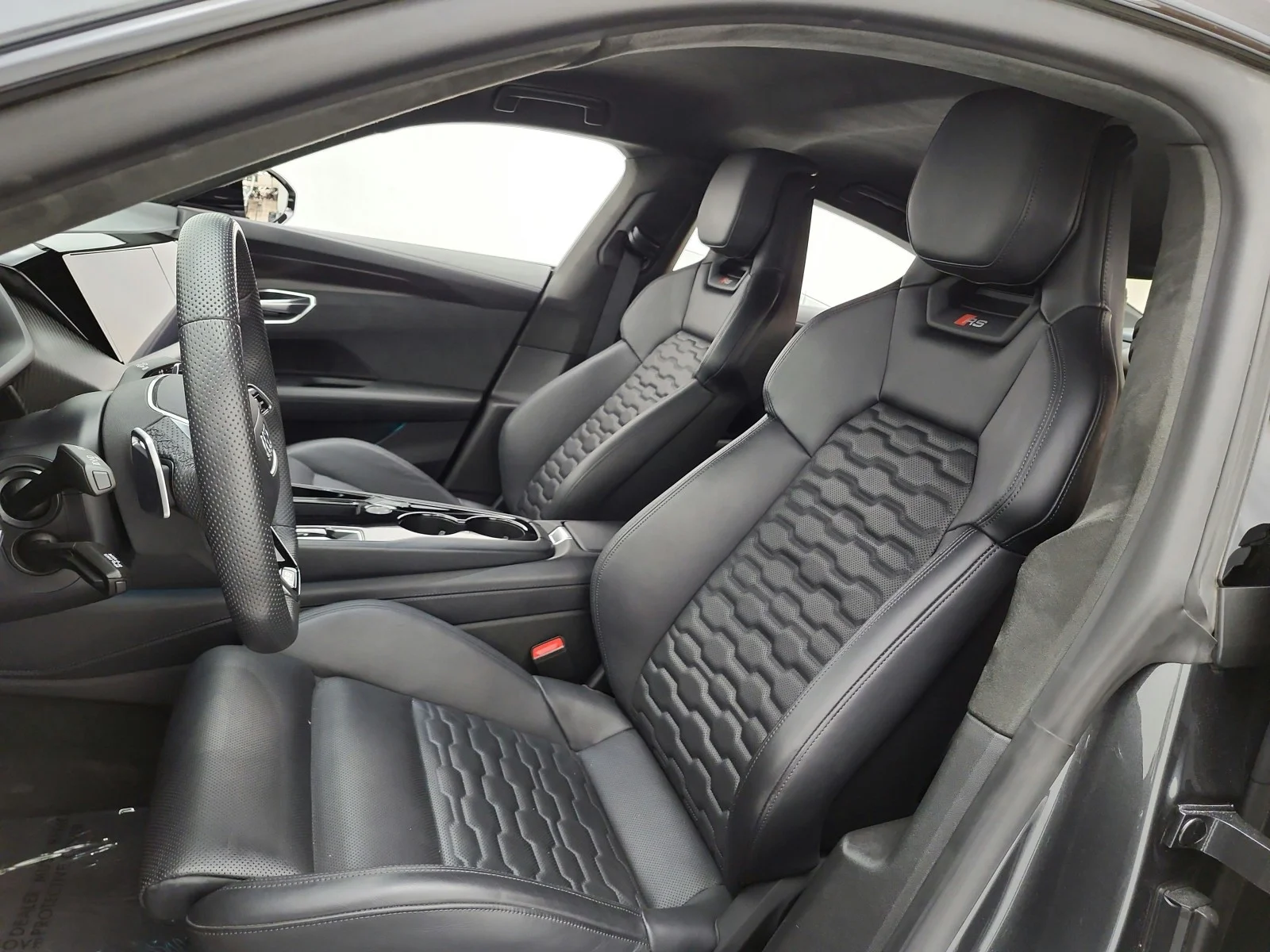 Used 2024 Daytona Gray Pearl Effect Audi quattro image 10