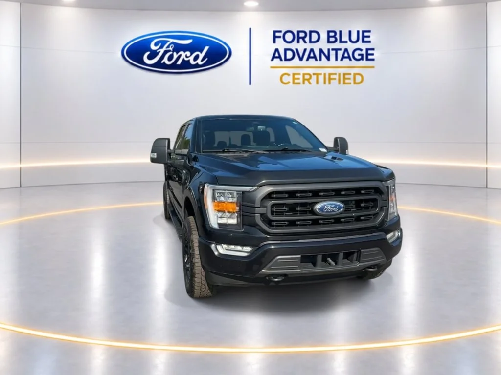 Certified Used 2023 Agate Black Metallic Ford XLT image 5