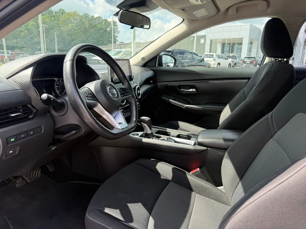 Used 2021 Black Nissan SV image 4