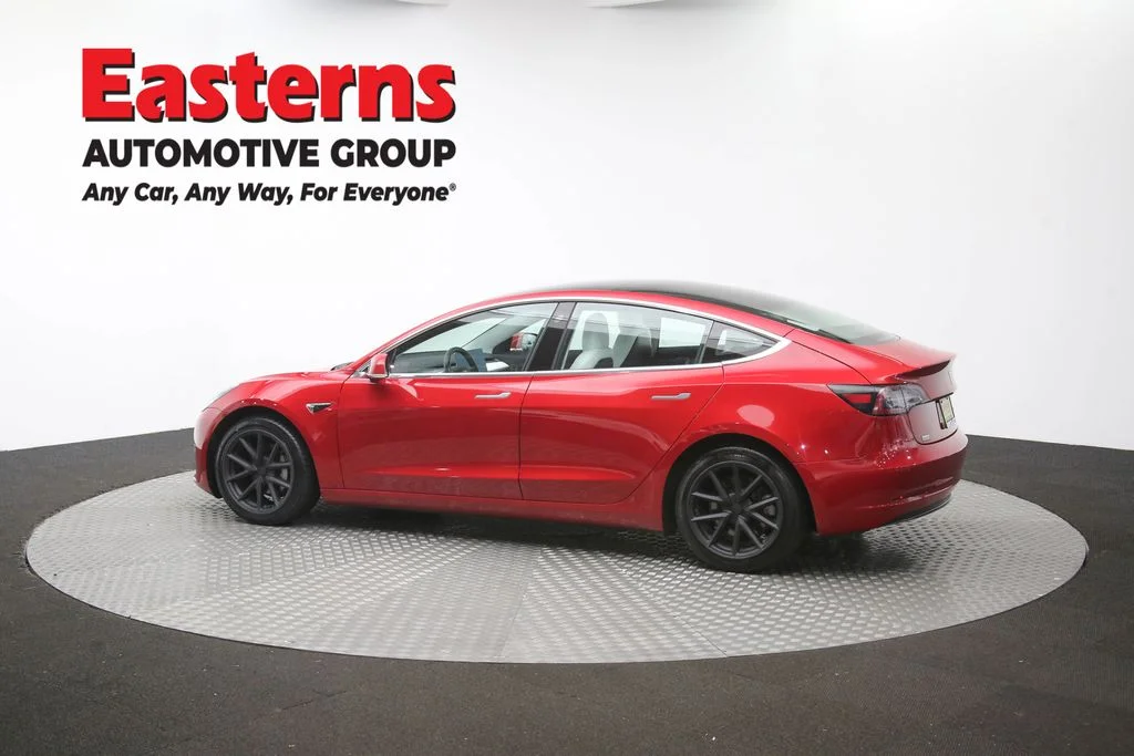 Used 2018 Red Tesla Long Range image 59