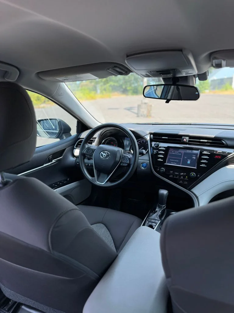 Used 2019 Midnight Black Metallic Toyota LE image 25