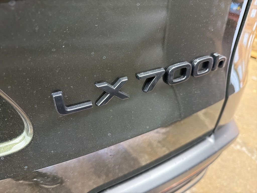 2026 Lexus LX 700h Luxury - Photo 22