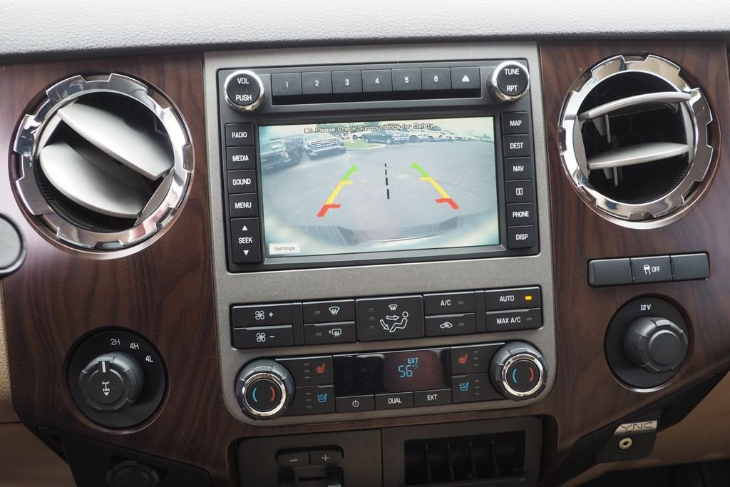Used 2012 White Ford Lariat image 25