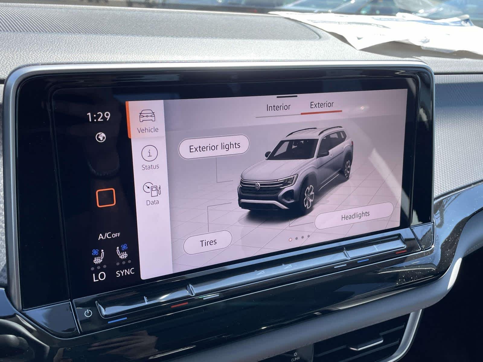 New 2026 Opal White Pearl Volkswagen 2.0T Peak Edition image 26