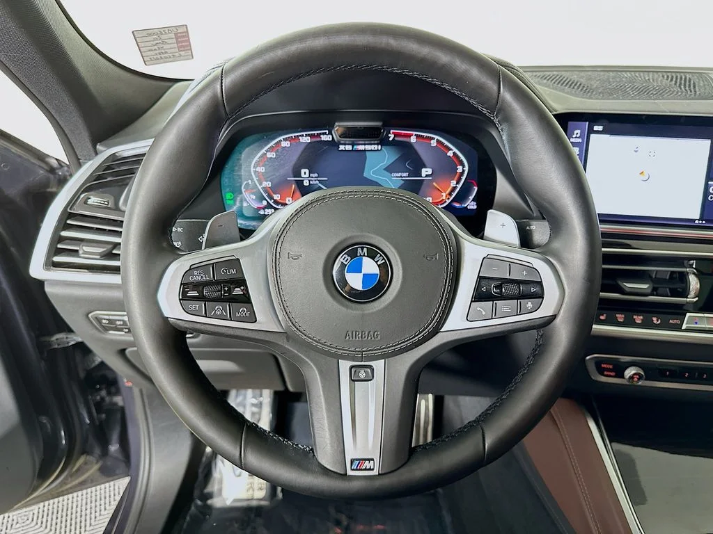 Used 2020 Arctic Gray Metallic BMW M50i image 13