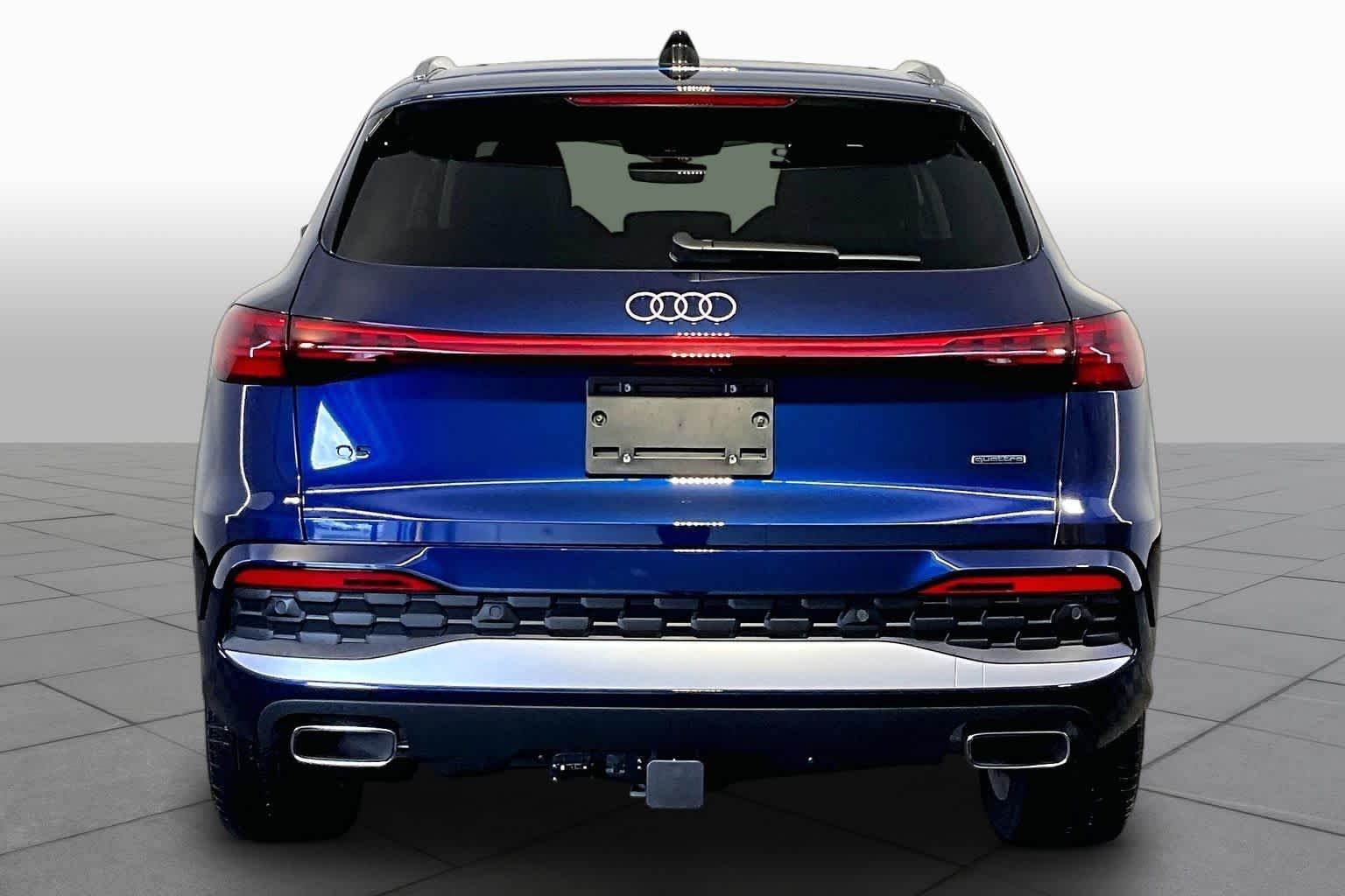 Used 2025 Navarra Blue Metallic Audi Premium Plus image 4
