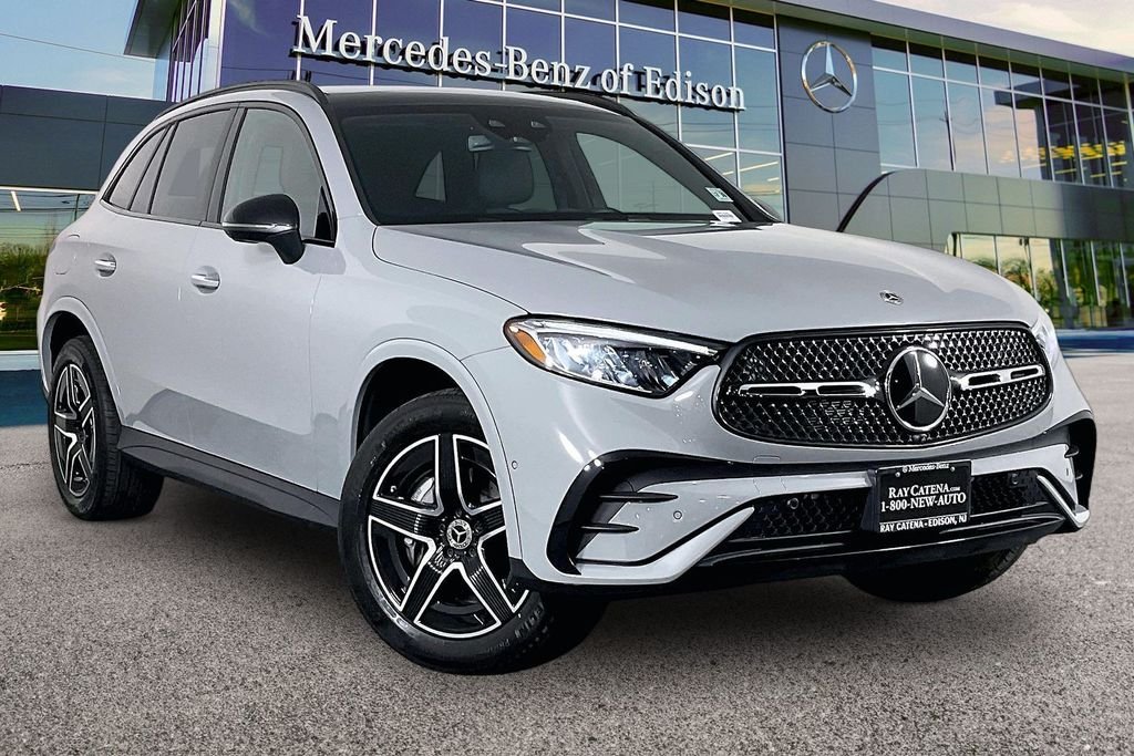 2026 Mercedes-Benz GLC GLC 300 4MATIC's photo