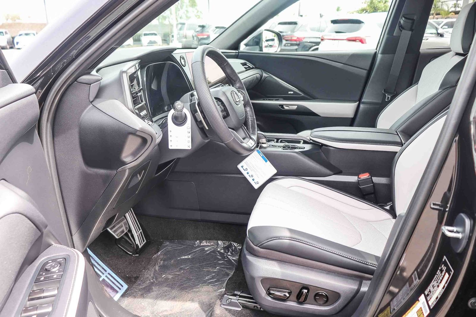 New 2026 Caviar Lexus TX 500h F SPORT PERFORMANCE PREMIUM AWD image 24