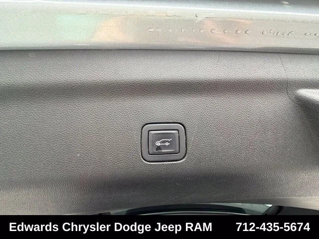 Used 2023 Gray Chevrolet RST image 35
