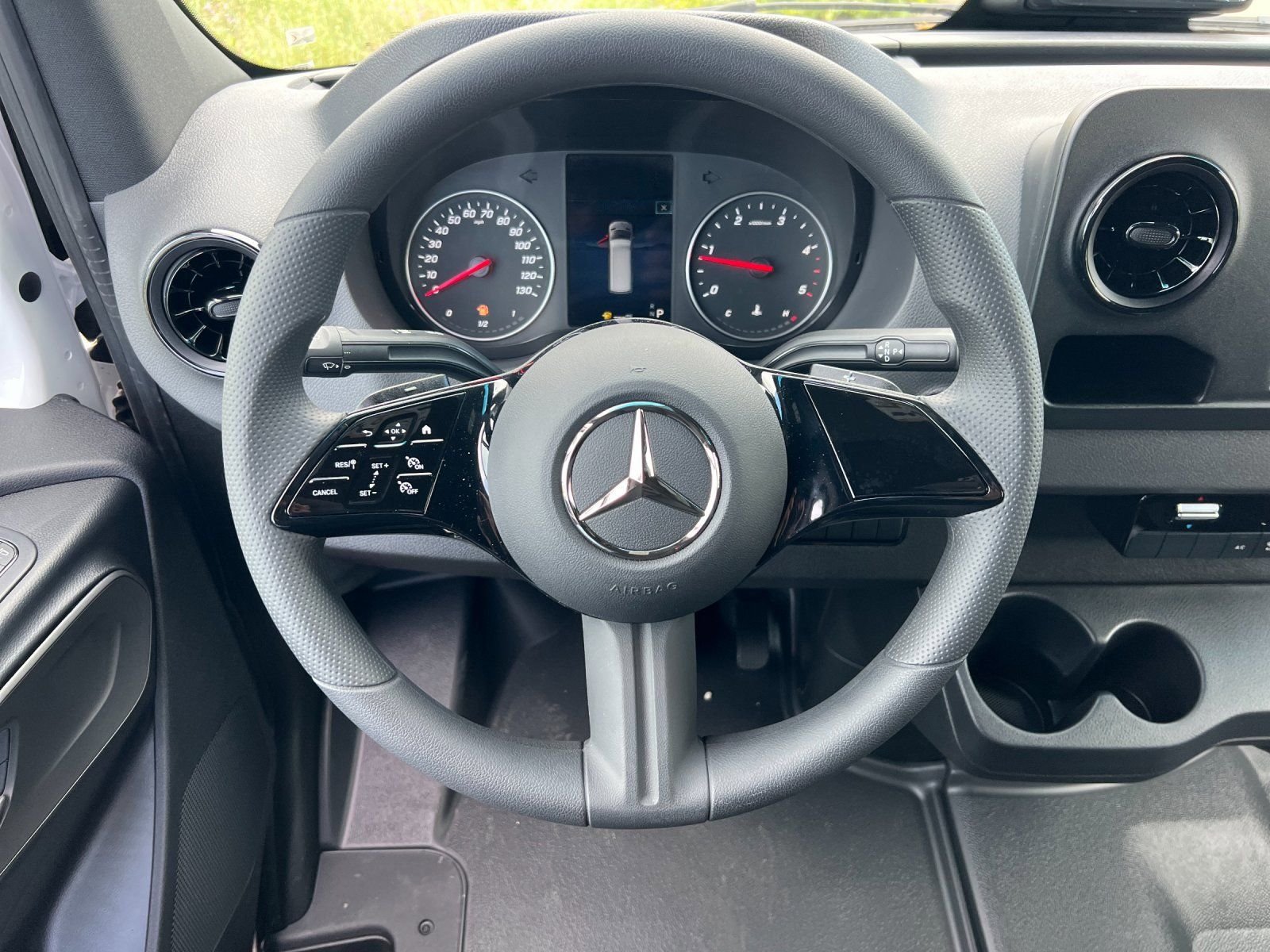 New 2026 Arctic White Mercedes-Benz  image 15