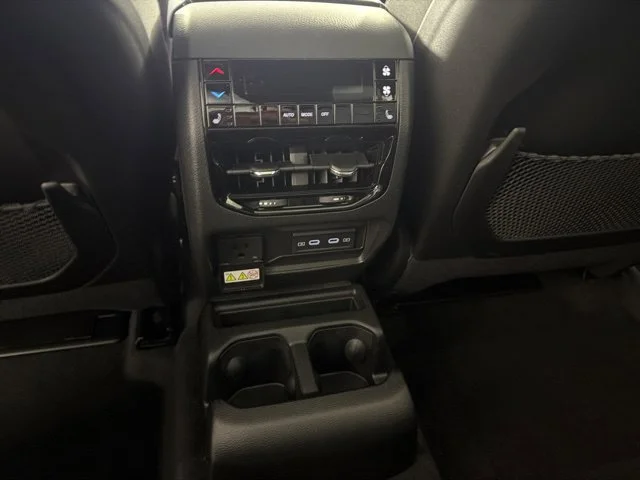 New 2027 Gray Jeep Limited Reserve image 32