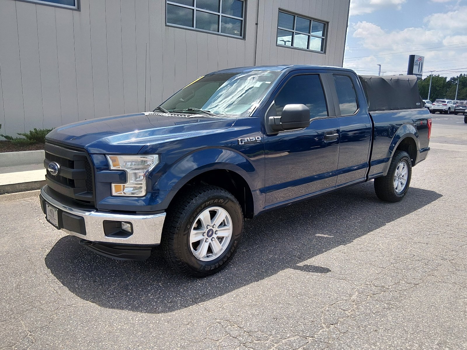 Used 2015 BLUE Ford XL image 7