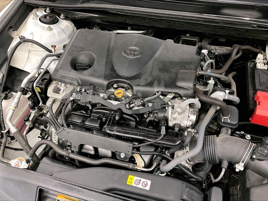 Used 2021 White Toyota SE Nightshade image 38