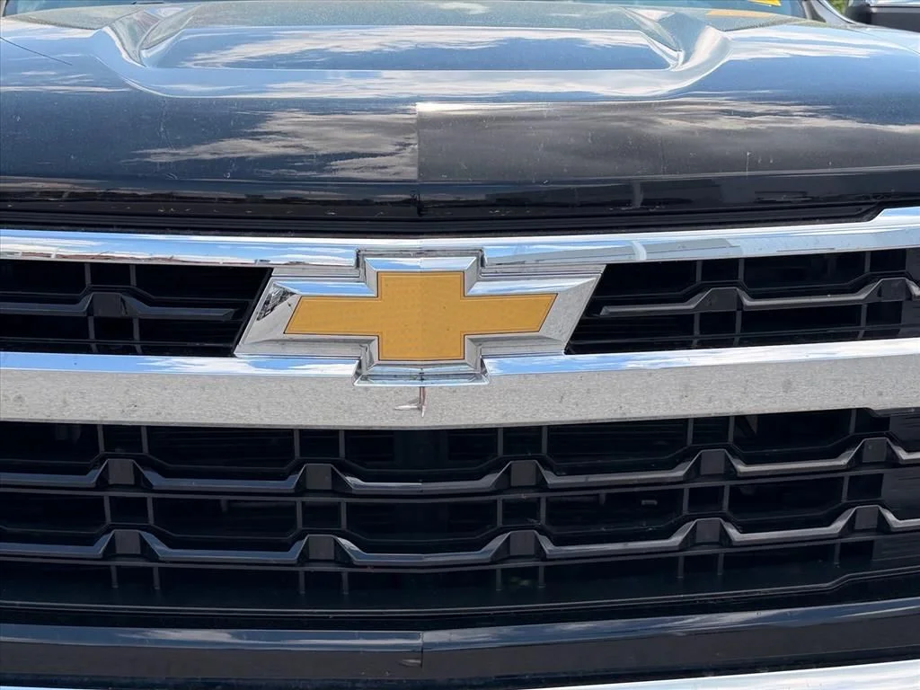 Used 2022 Black Chevrolet LT image 17
