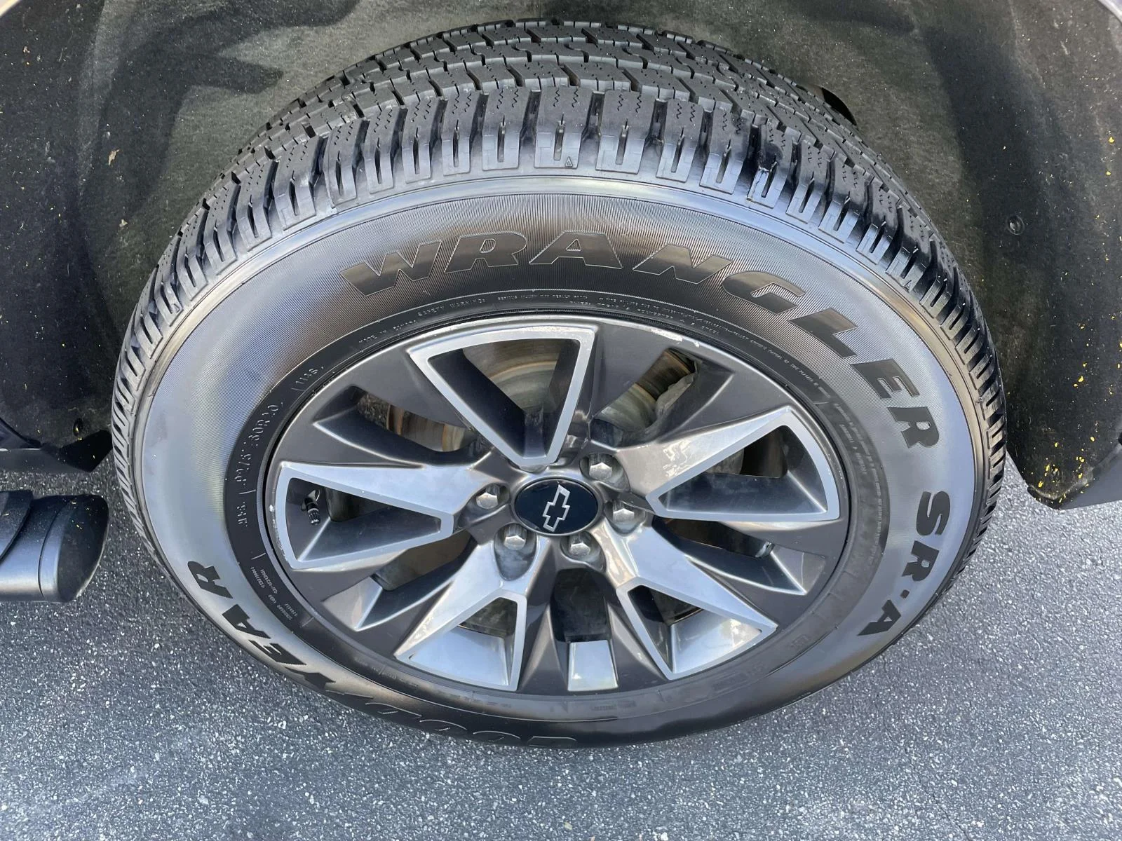 Certified Used 2023 DARK ASH METALLIC Chevrolet Z71 image 14