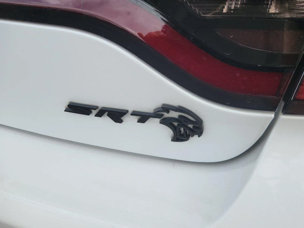Used 2016 Ivory Tri-Coat Pearl Dodge SRT Hellcat image 13