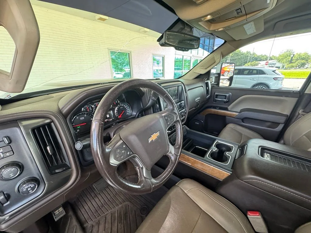 Used 2018 Black Chevrolet LTZ image 13