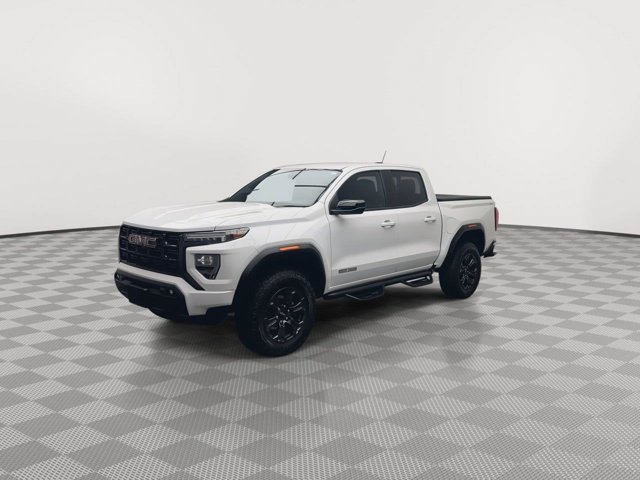 Used 2024 Summit White GMC 4WD Elevation image 39
