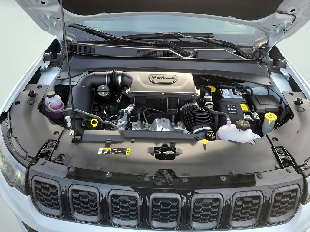 New 2026 Bright White Clear-Coat Exterior Paint Jeep Latitude image 24