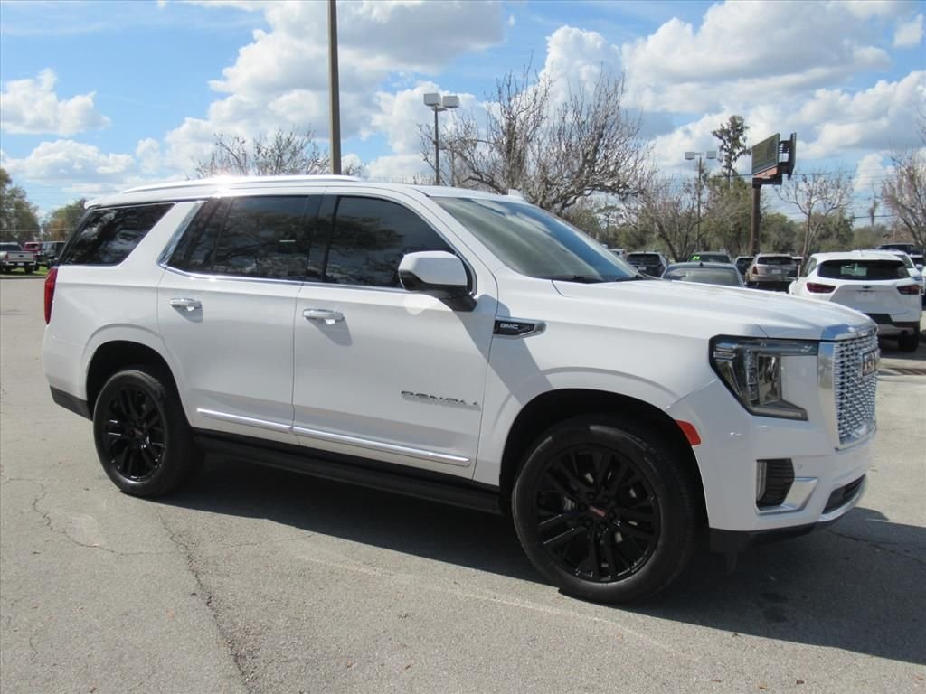 Used 2024 White GMC Denali image 2