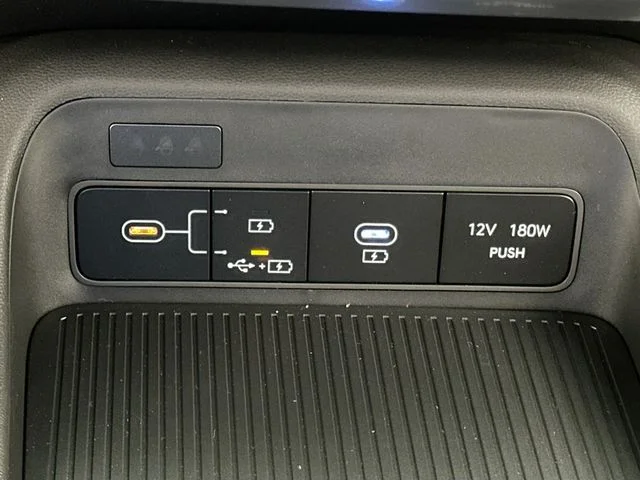 New 2026 Hyundai KONA SE