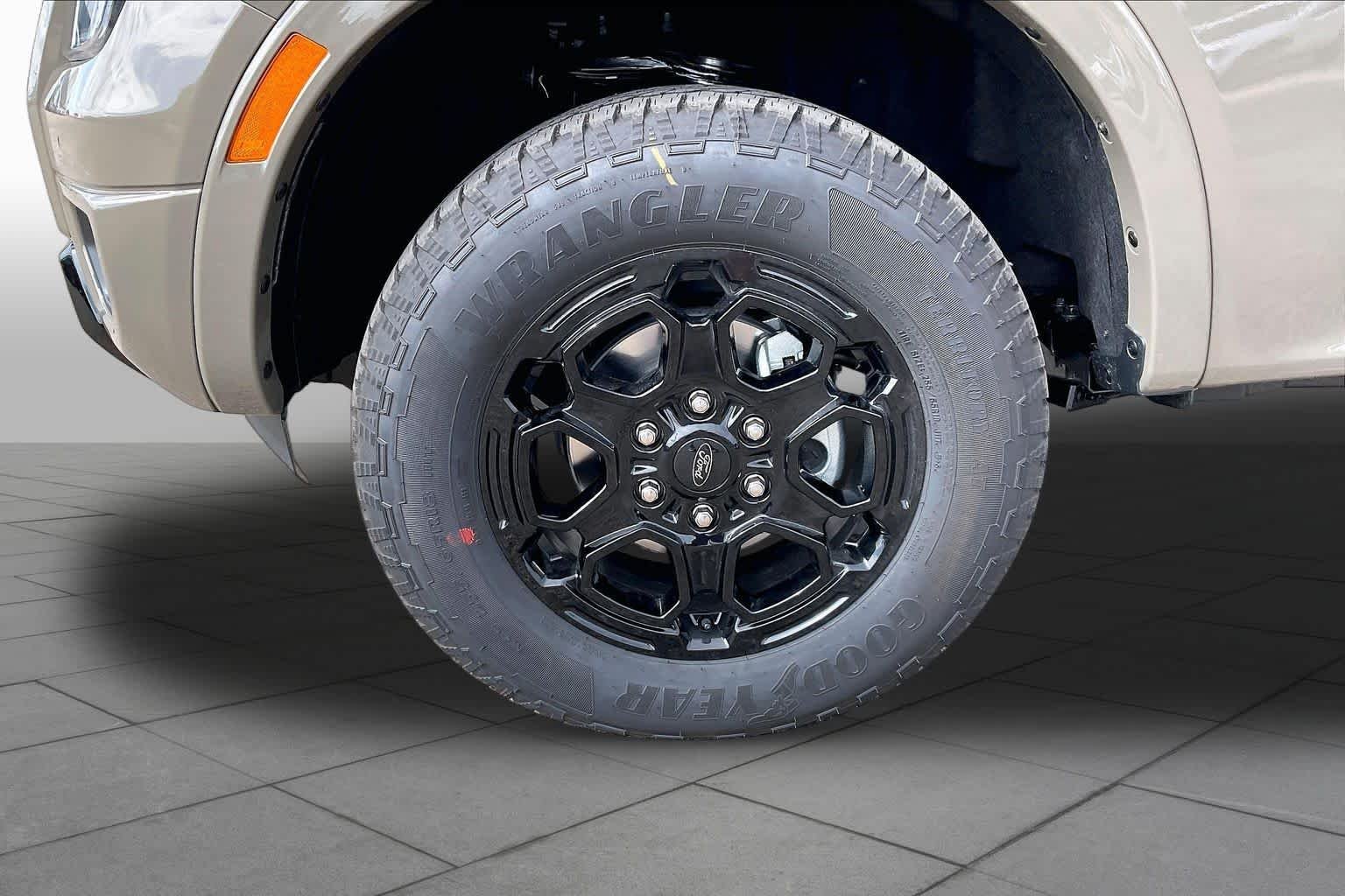 New 2026 Marsh Gray Ford Lariat® image 11