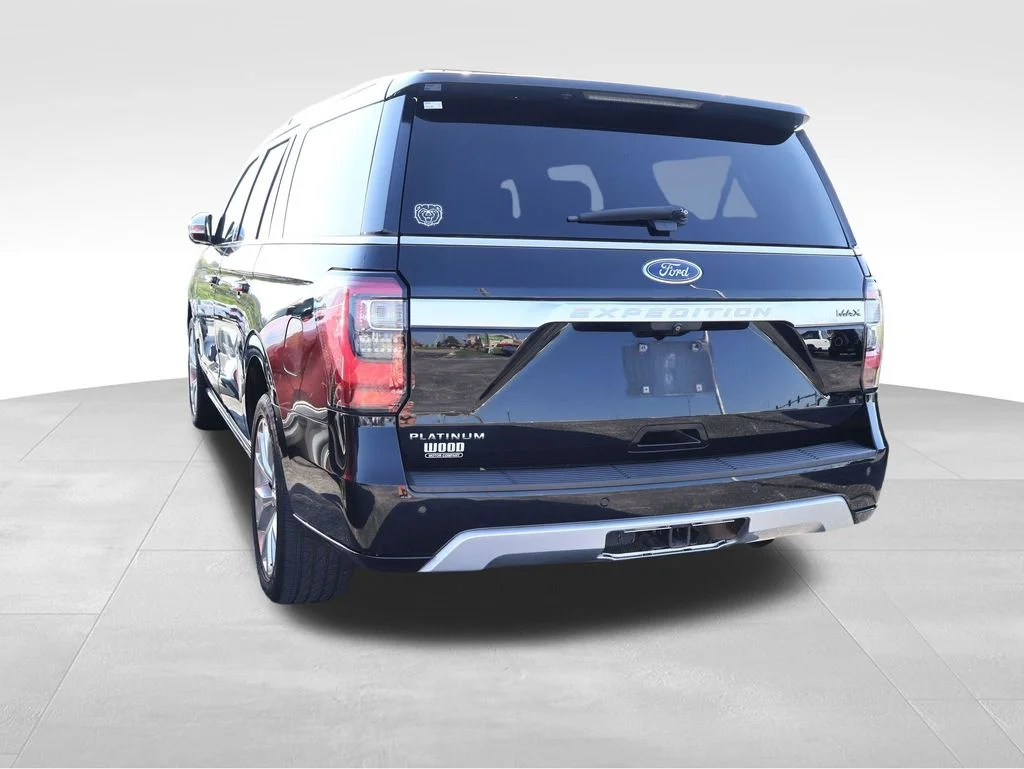 Used 2019 Black Ford Platinum image 18