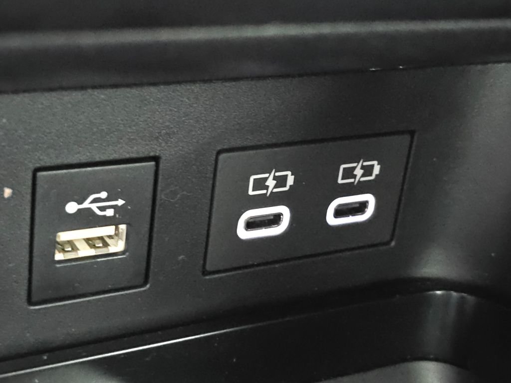 Used 2025  Toyota LE image 35