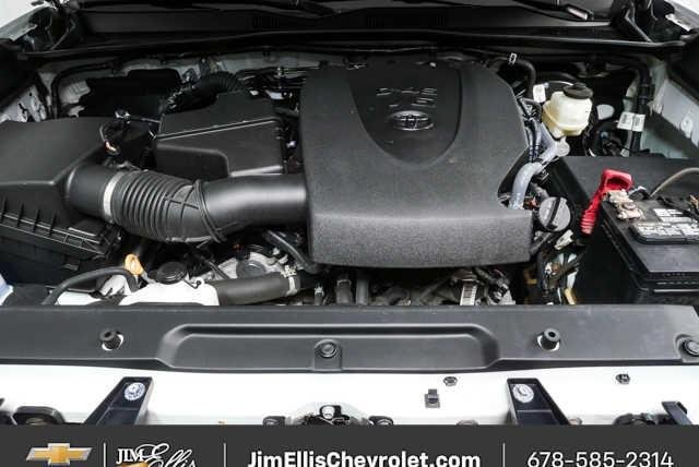 Used 2022 White Toyota TRD Sport image 29