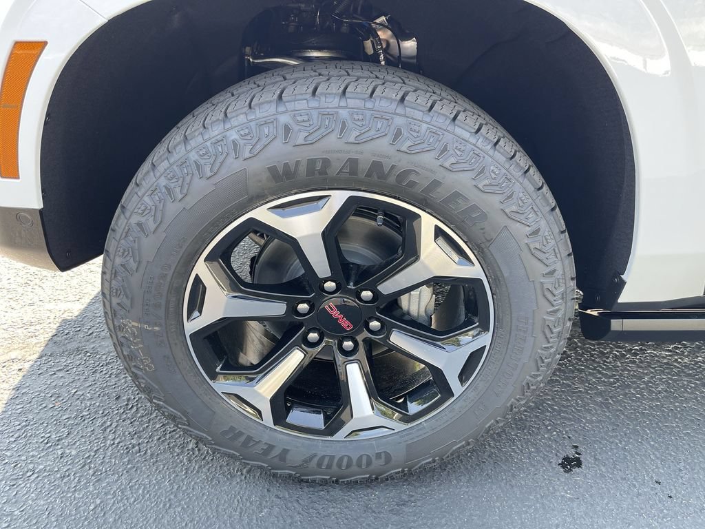 2026 GMC Yukon XL AT4 - Photo 34