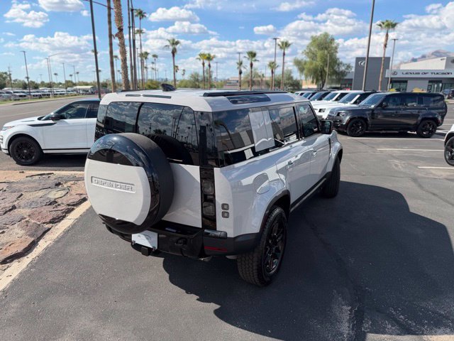 New 2026 Gray Land Rover S image 19