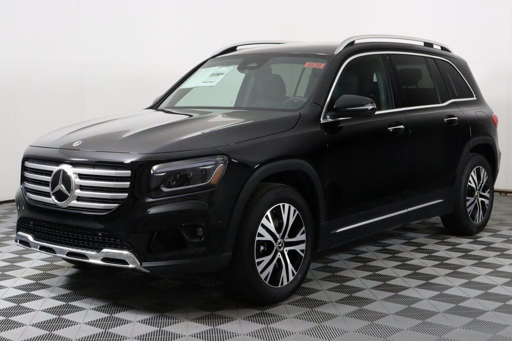 Used 2025 Black Mercedes-Benz GLB 250 image 7